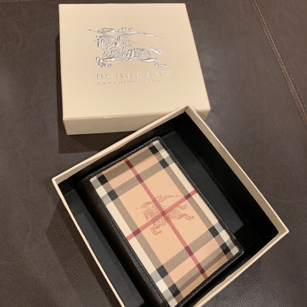 Burberry leather passport and card wallet